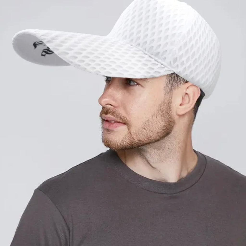 CAPPELLO BECCO OVERSIZE