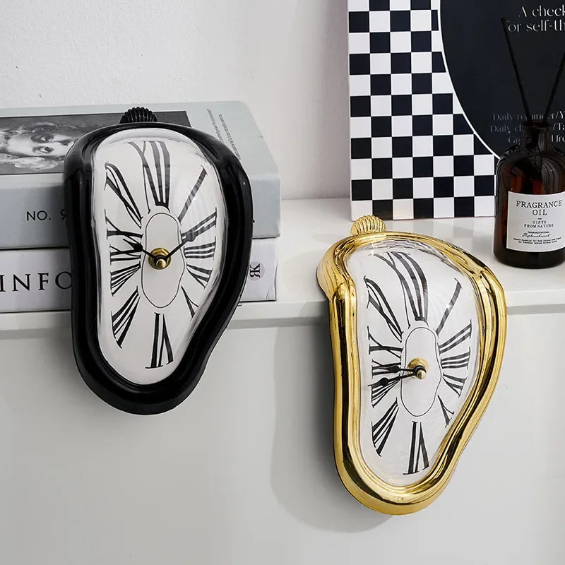 OROLOGIO BIANCONIGLIO - MATRIX IL TEMPO NON ESISTE - SCOPRI QUANTO È PROFONDA LA SUA TANA